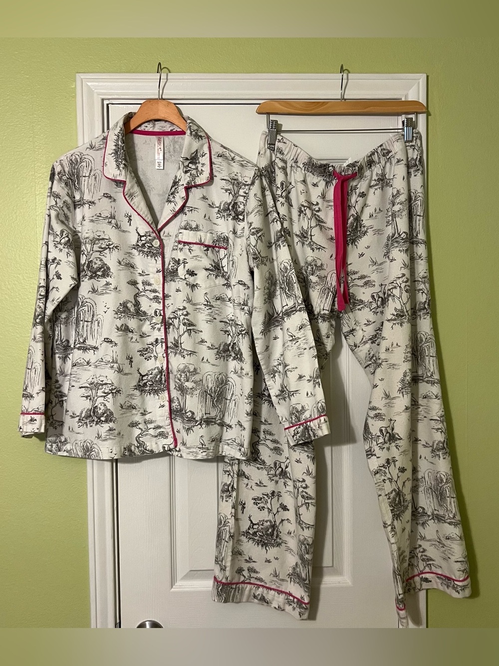 Vintage Gilligan & O’Malley Cotton Flannel Pajama Set Cottagecore Toile Woodland